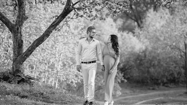  Maternity Photoshoot for a Couple