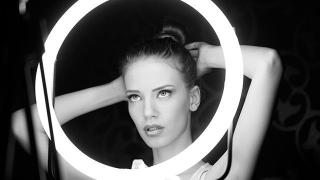 ring light portrait photography